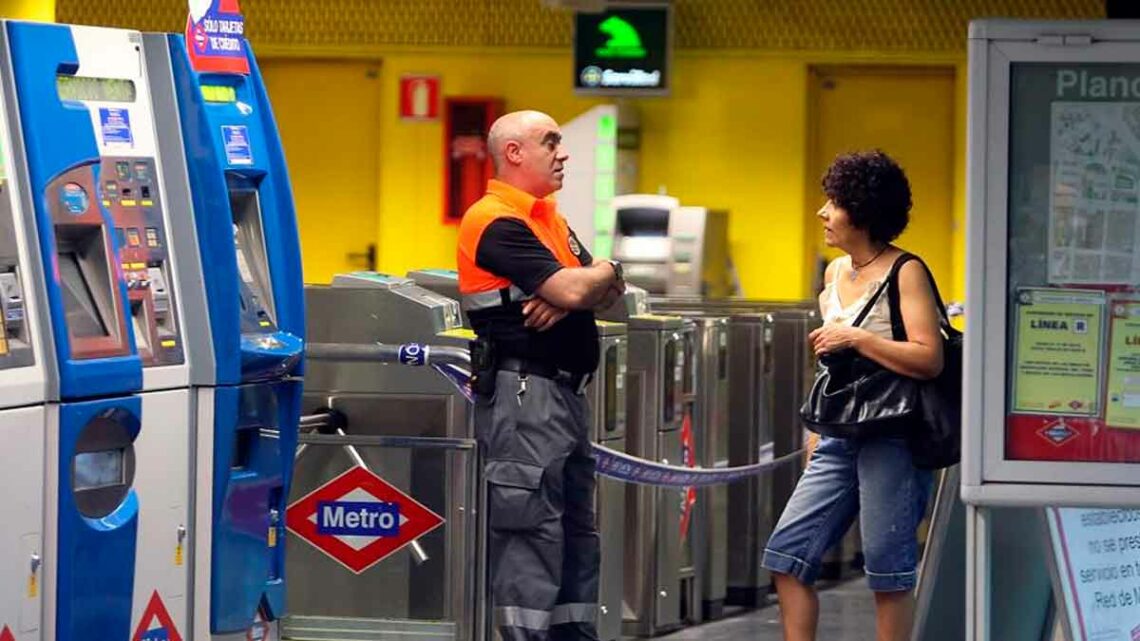 Vigilante de seguridad metro de Madrid