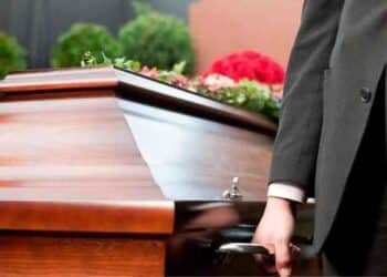 Oferta de empleo auxiliar funerario