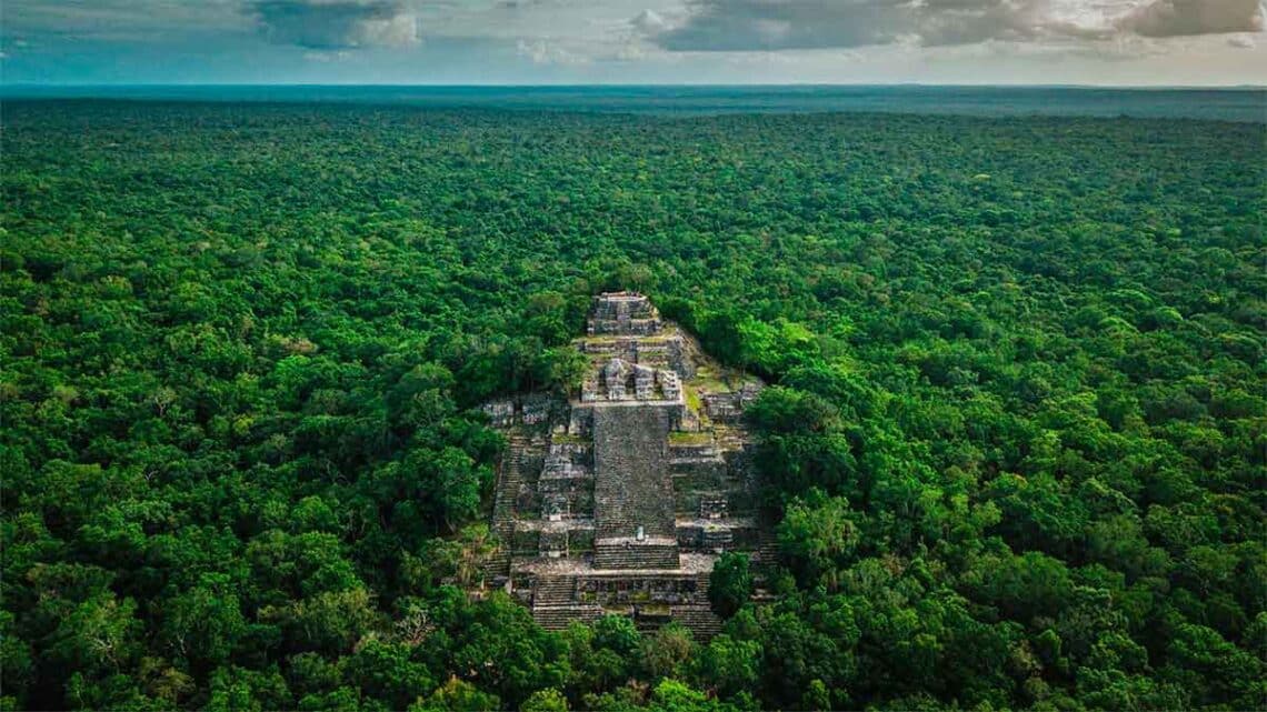 Encuentran una ciudad maya perdida