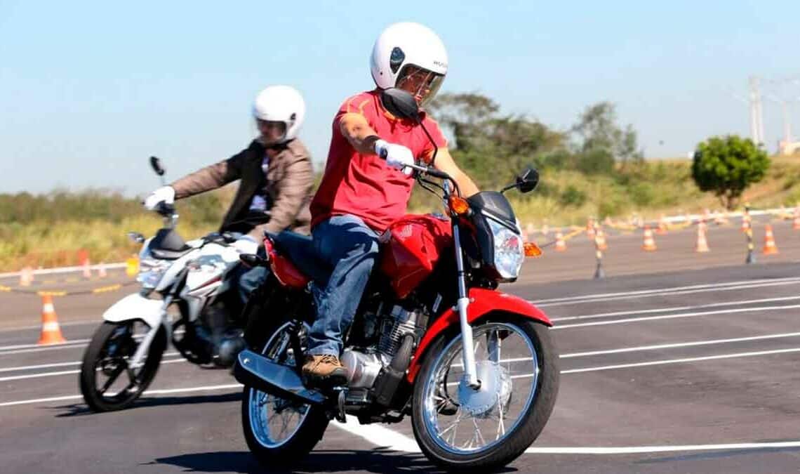 Nuevo curso DGT para motocicletas