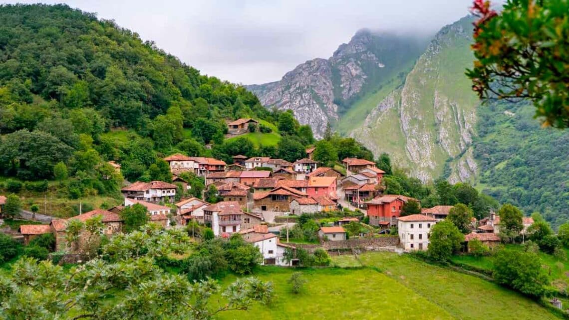 Pueblos de España con ayudas y trabajo