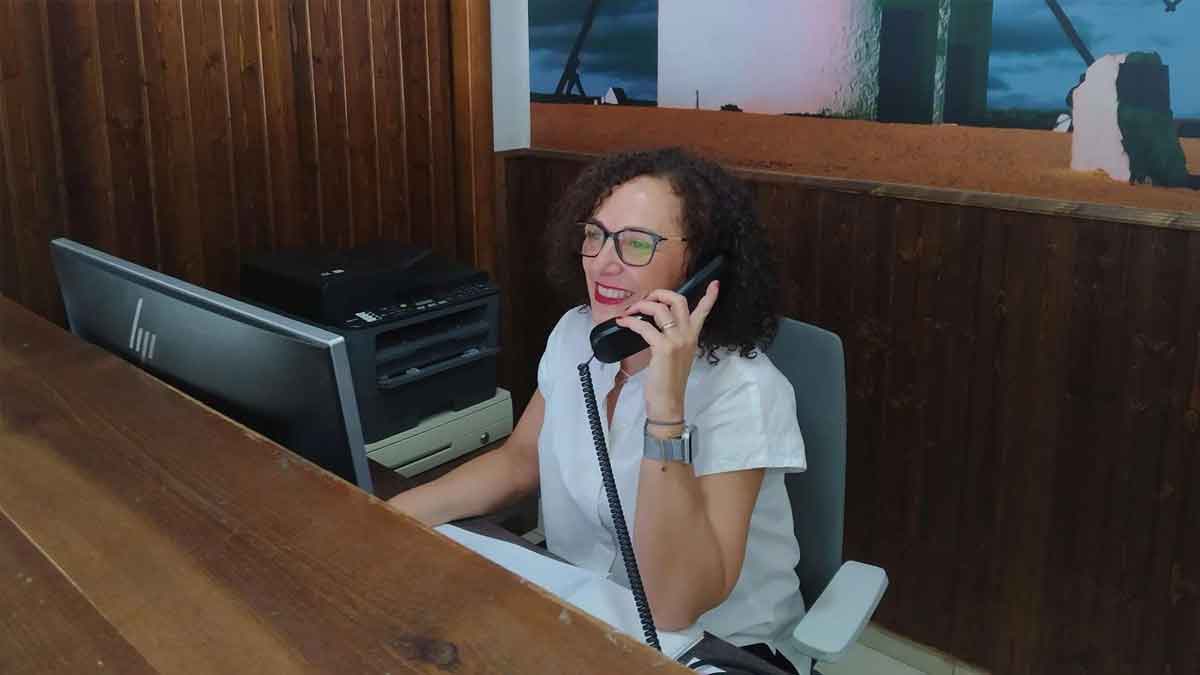 Formación gratuita recepcionista