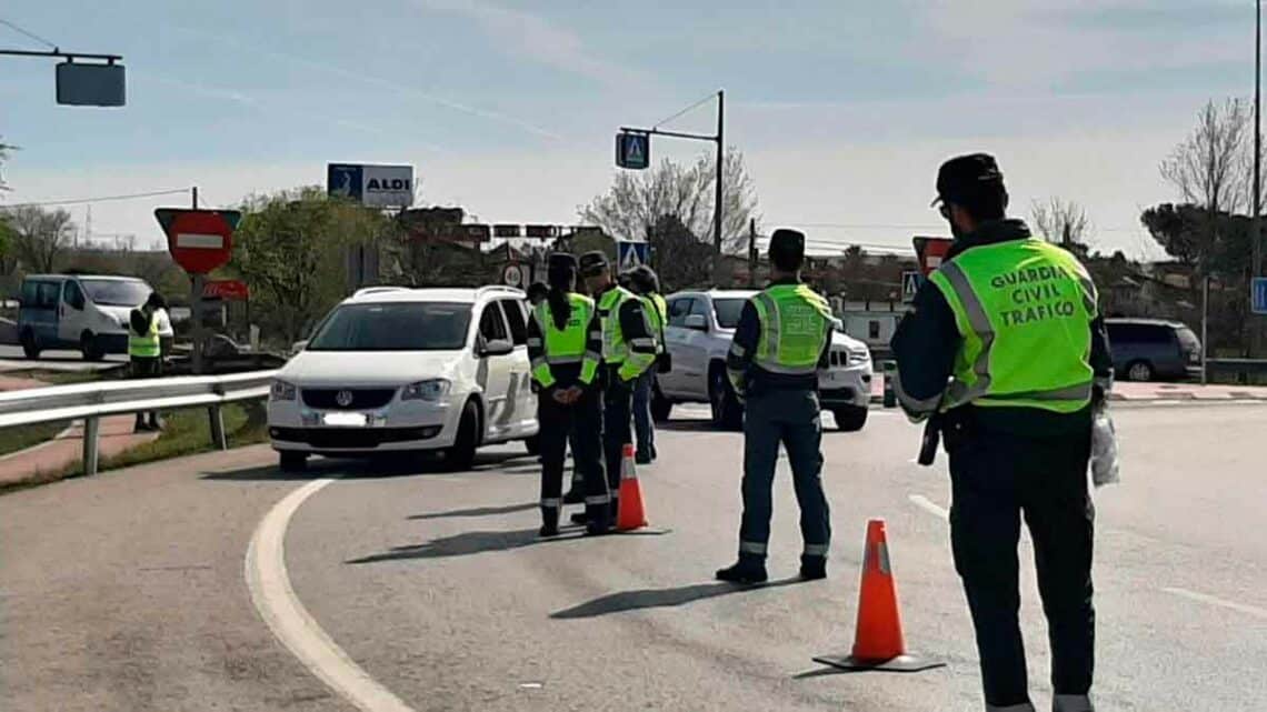 La DGT te obliga a llevar un nuevo dispositivo en el coche a partir de julio