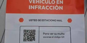 Multa código QR en vehículos.