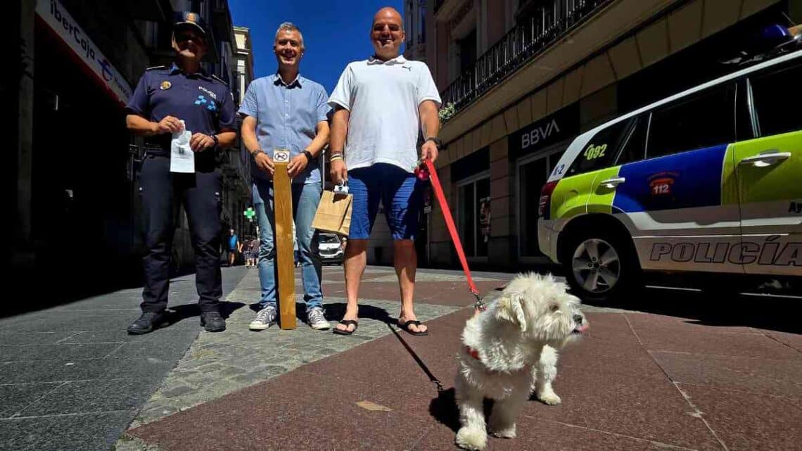 Multas por atar al perro en la calle