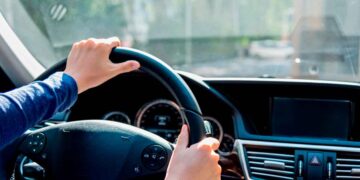 La DGT anuncia el requisito para adquirir gratis la renovación del carné de conducir.