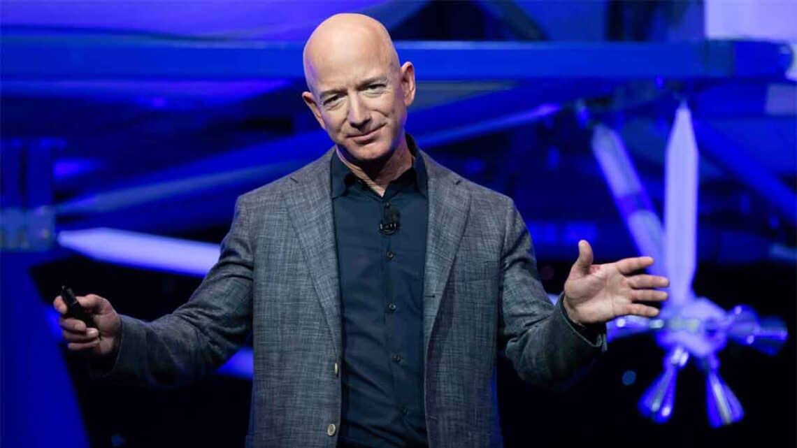 Salario base Jeff Bezos