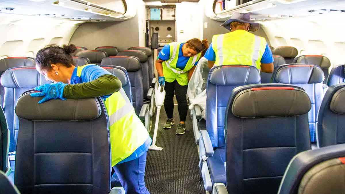 Empleo para trabajar en la limpieza de aviones